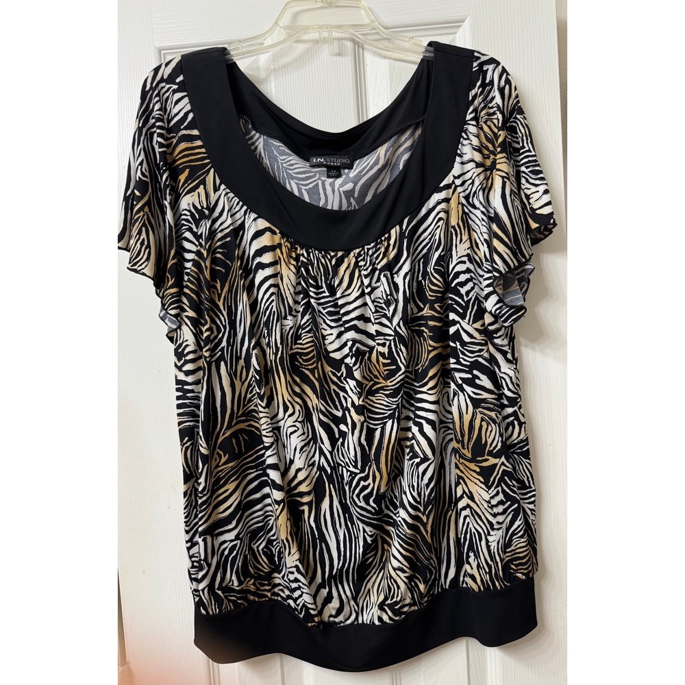 Plus size Zebra print pull over black gold color‎ pull over blouse. Size 3X